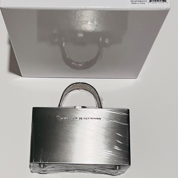 Brandon Blackwood Slim Metal Trunk - Picture 2 of 6